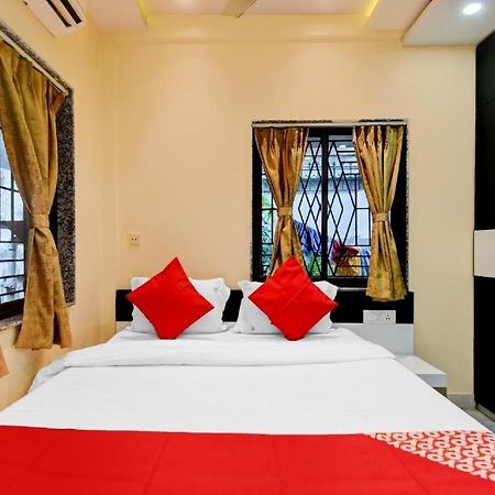 Dharmatala Inn Kolkata Bagian luar foto